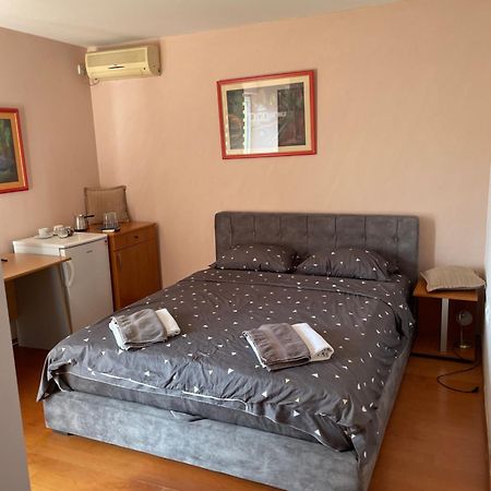 Vila Belilo Sremski Karlovci Extérieur photo
